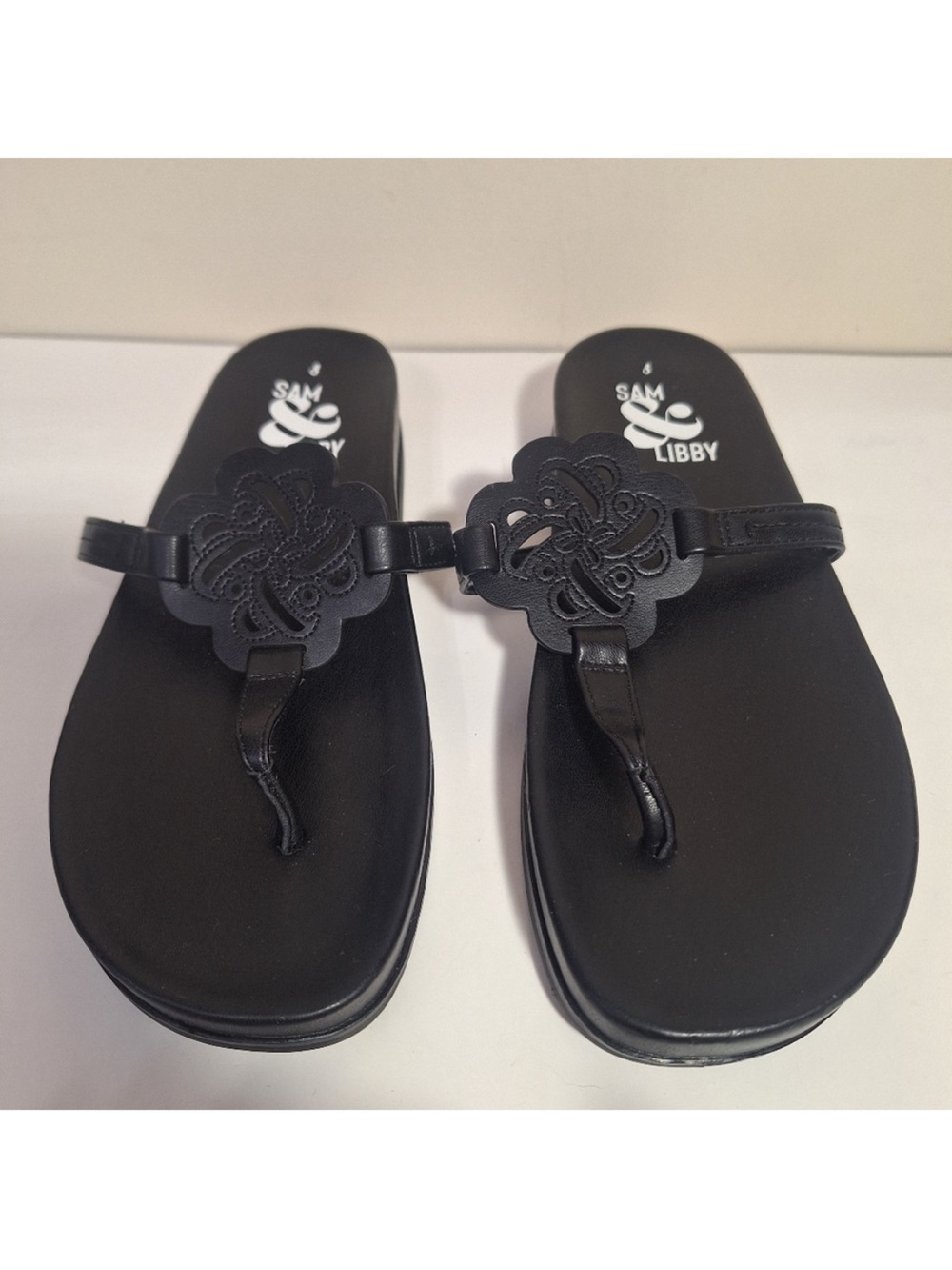Sam & Libby Alexandra Black Leather Thong Sandal 9